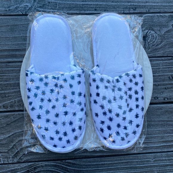 Traditional Kimono Pattern Luxury Slippers Set - Picture 2 of 2